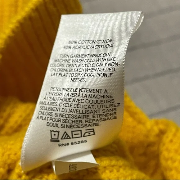 EXPRESS Yellow Oversized V Neck Sweater Size Large - Picture 6 of 8